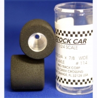 PRO-TRACK Колеса модели REGULAR BLACK RUBBER на ось 1/8" (3.15 мм), диа. 23.11 мм, шириной 22.22 мм на магниевых дисках, пара - #114