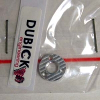 DUBICK Гайка токосъемника дюралевая, метрическая резьба, под ключ JK с тремя шпильками - #784